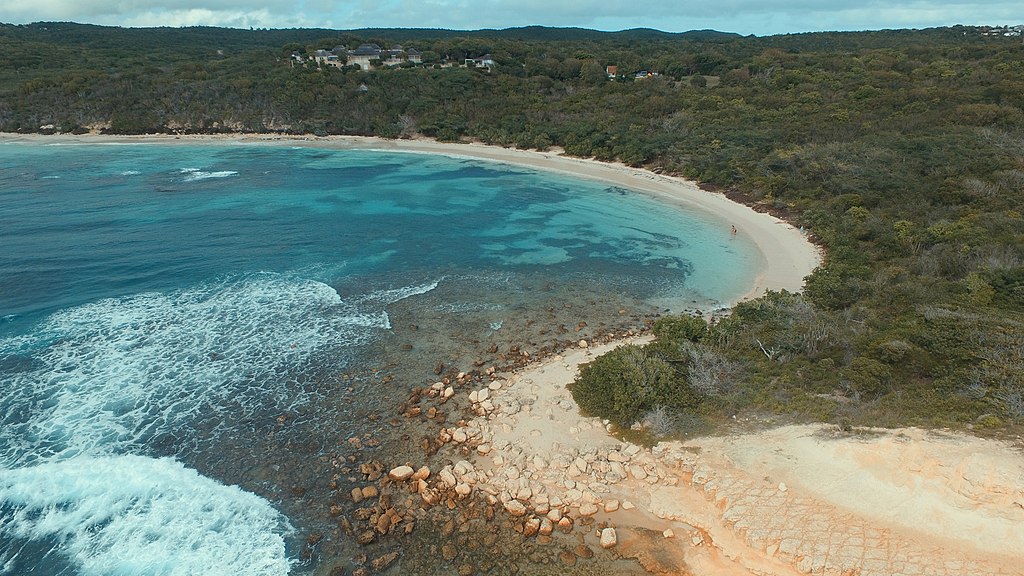 stretch of beach in Antigua and Barbuda