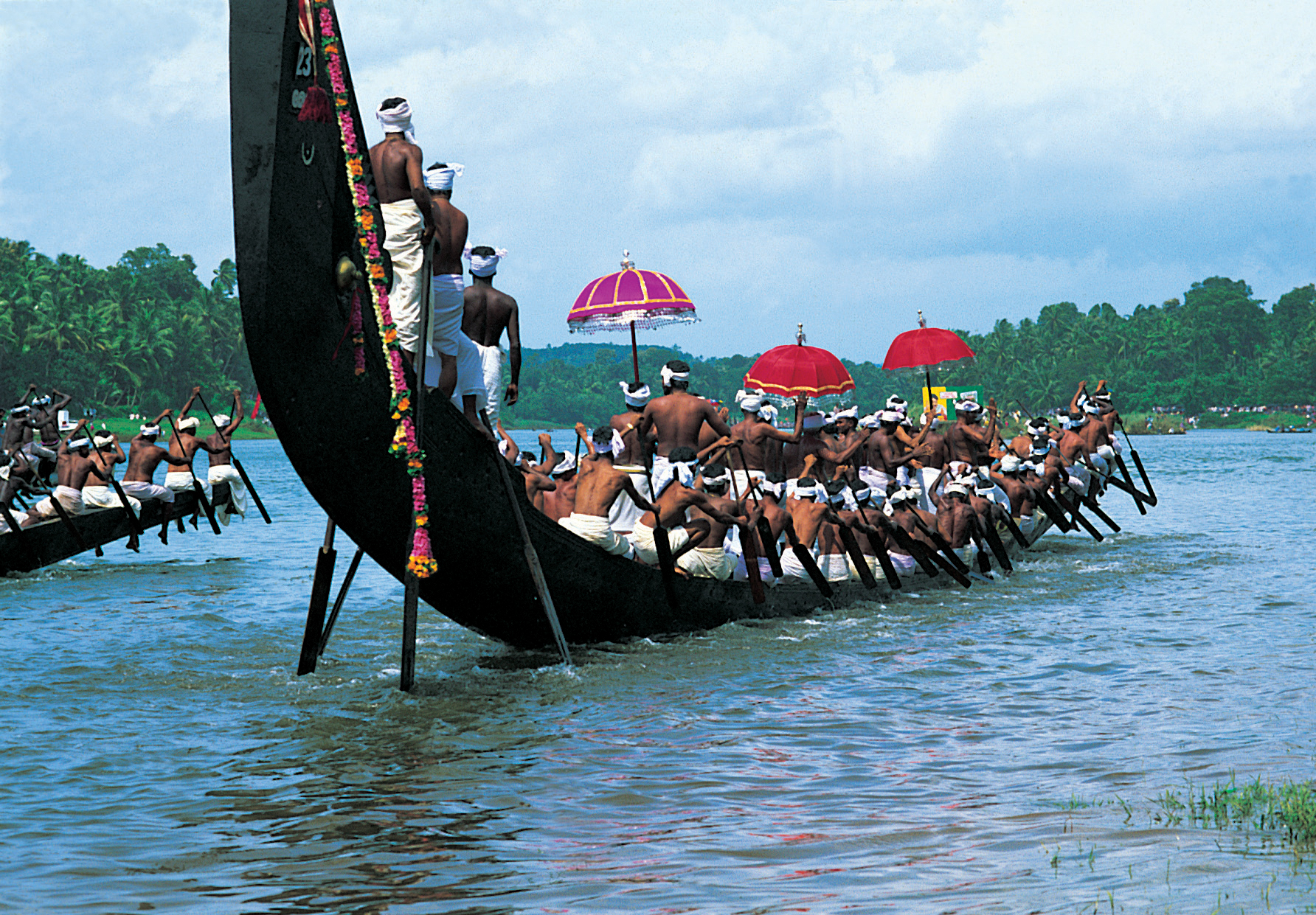 Vllamkali - Boat Race in Kerala during Onam