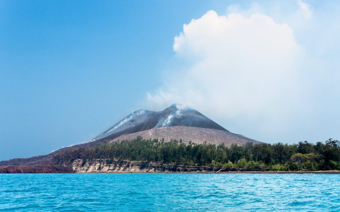 Is Jakarta Airport Closed? Anak Krakatau Volcano Disruption and Airline Status (September 2026)