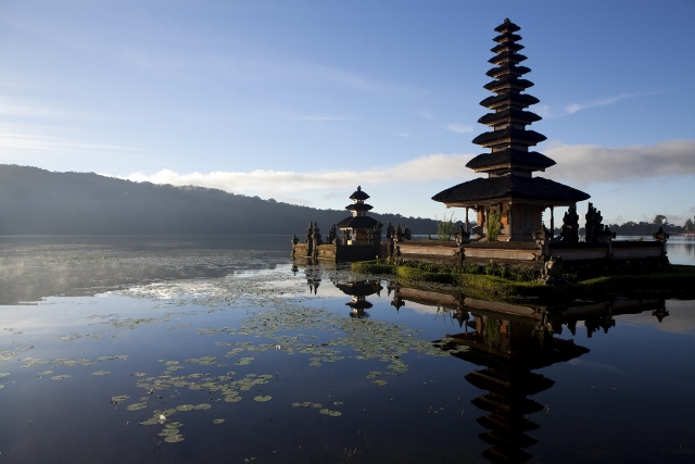 Indonesia removes visa requirements for 5 countries
