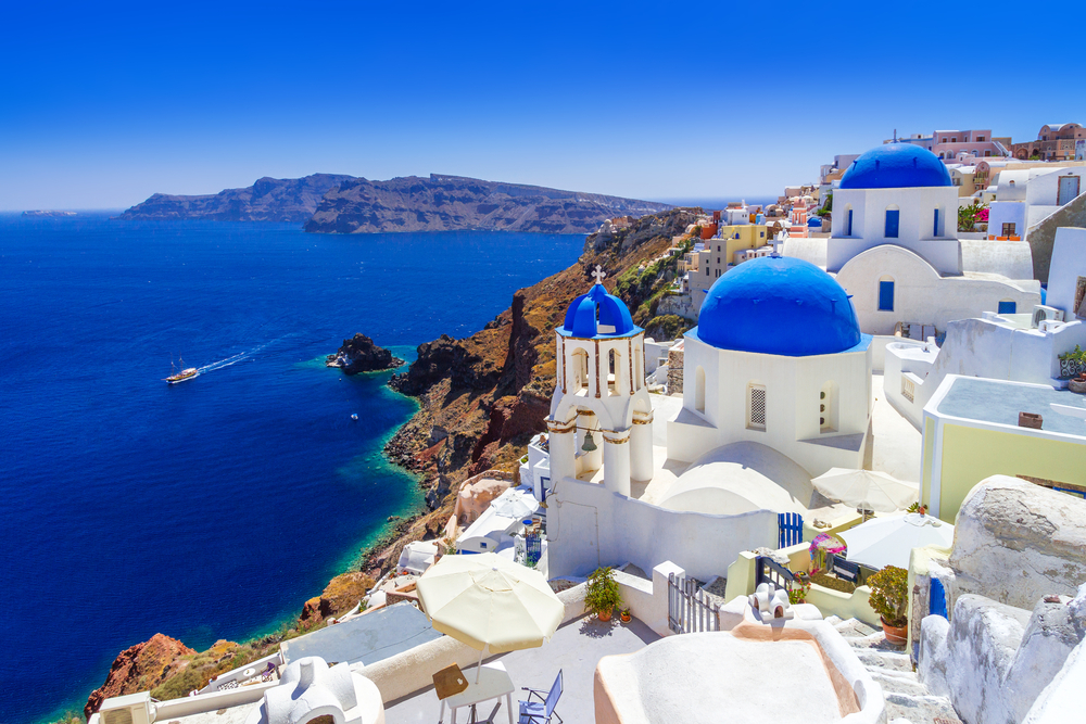 Greece, Thailand, and More Come to You: 6 Popular Destinations You Can Visit Right Now Through Virtual Tours